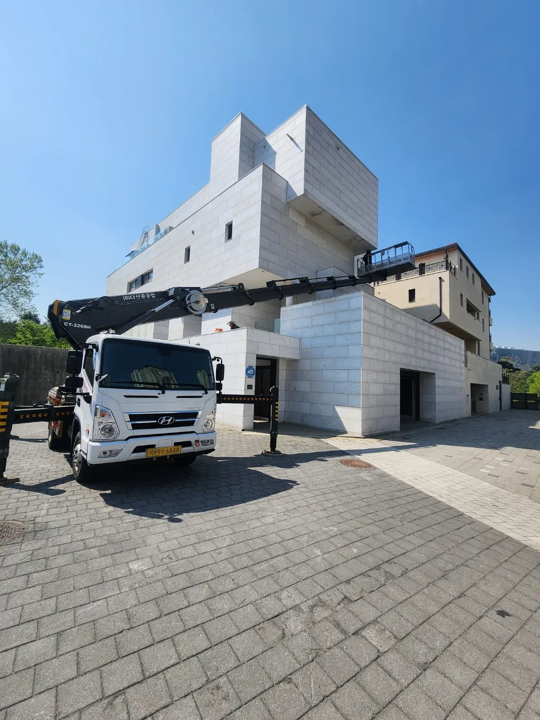 과천 스카이차 작업 현장